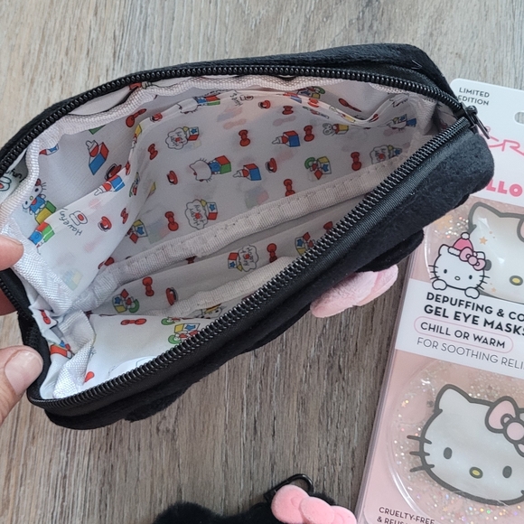 Hello Kitty Black and Pink Bundle With Creme Gel Eye Masks New - Picture 4 of 5